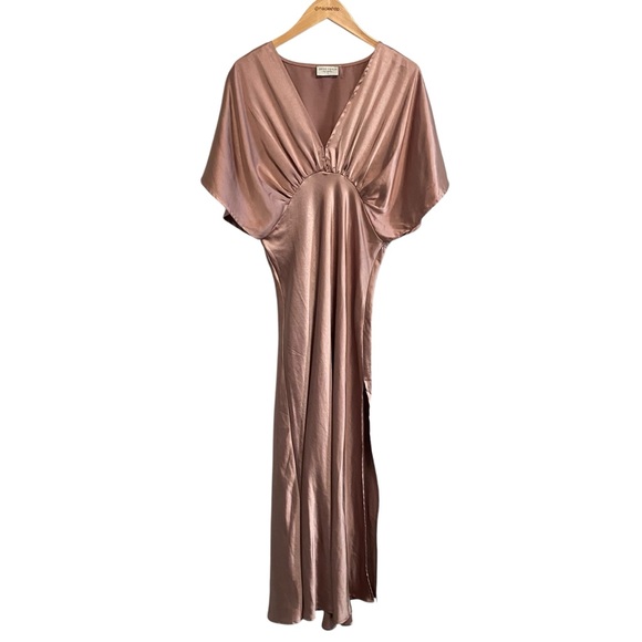 Dress Forum Blush Pink Satin Shine Flutter Sleeve Maxi Dress Gown Size Large - Picture 1 of 9